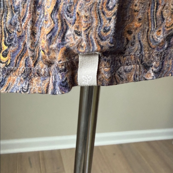 Bloom Marble Print Racerback Tank Top - Picture 5 of 6